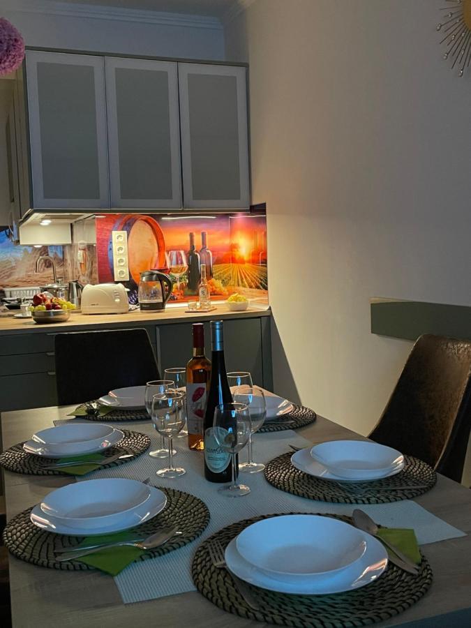 Corner Apartment บูดาเปสต์ ภายนอก รูปภาพ